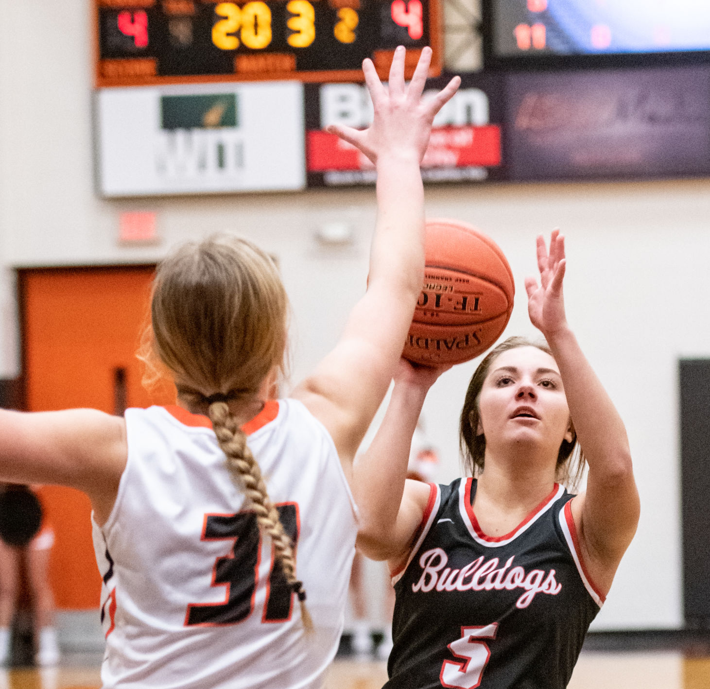 East vs Le Mars basketball